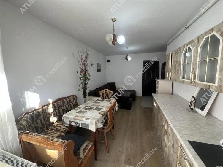 Garsonieră decomandată în Central