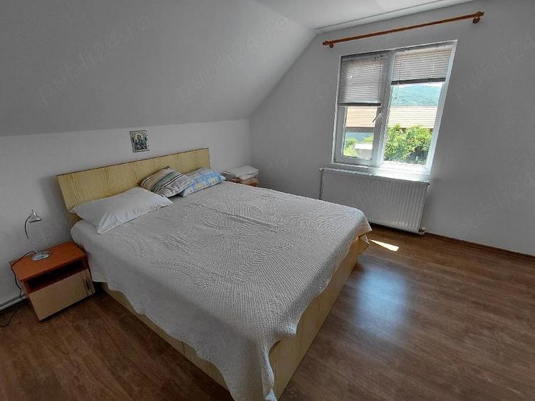 Casă cu Teren 1062 Mp în Oituz