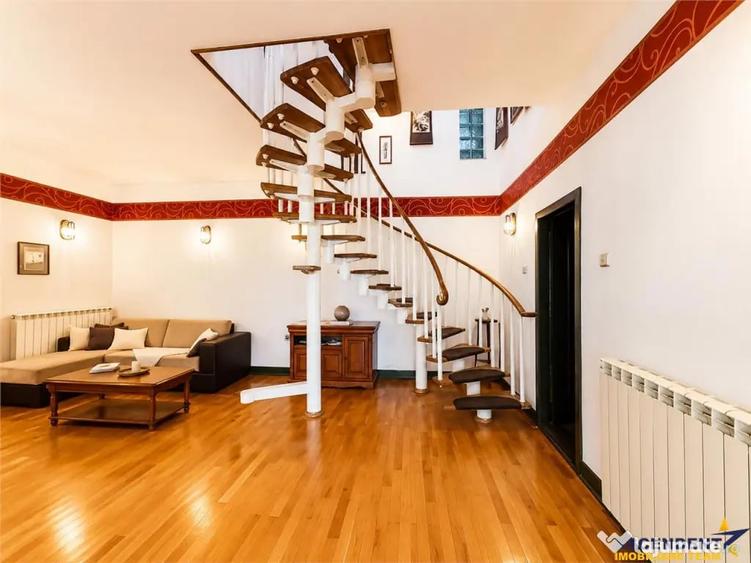 Vila individuala, arhitectura aparte, garaj, terasa, balcon - 17