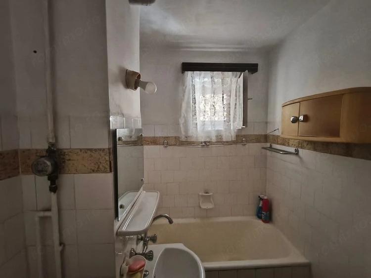 Apartament cu 3 camere decomandat în Ultracentral
