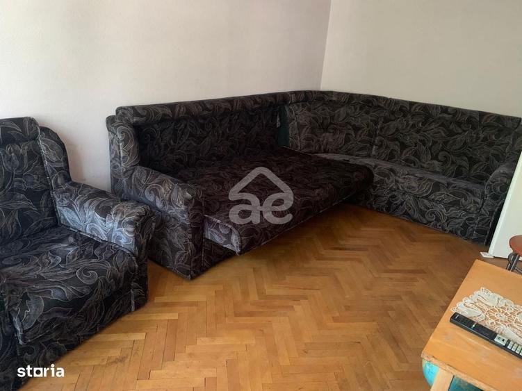 Apartament cu 4 camere decomandat în Central