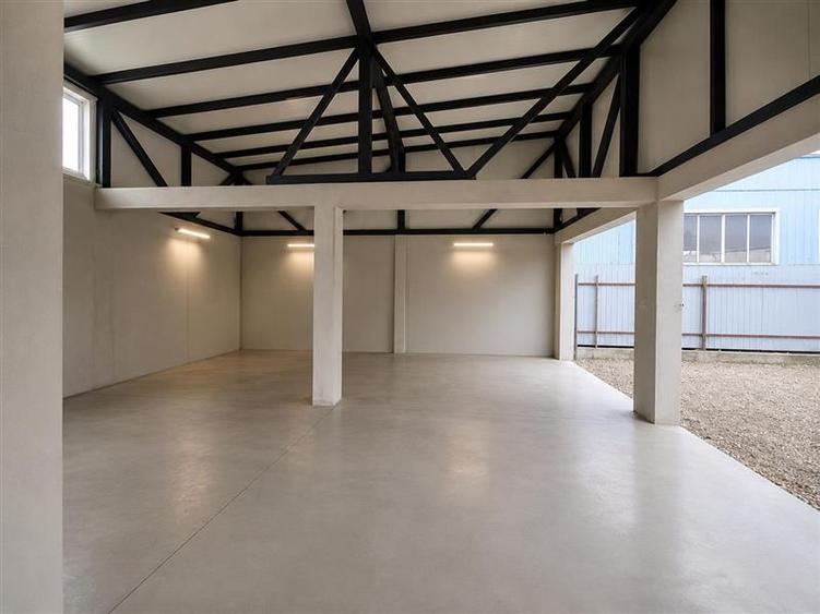 Spațiu industrial, de 120 mp, în Central