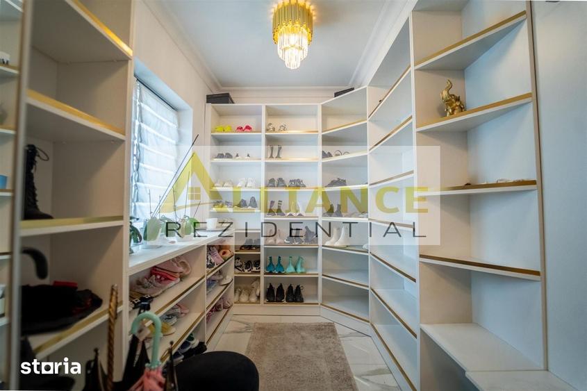 Casă cu 7 camere cu Teren 165 Mp în Central