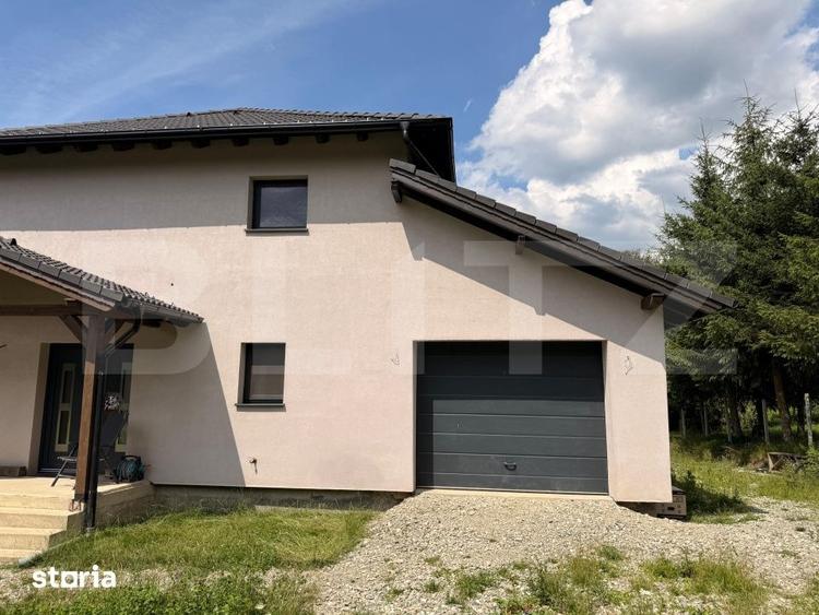 Casă cu 4 camere cu Teren 4150 Mp în Cheile Râșnoavei
