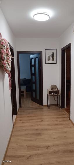 Apartament cu 3 camere în Turnișor