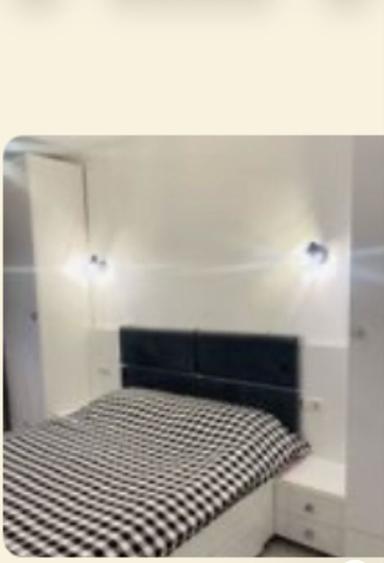 Casă cu 2 camere cu Teren 53 Mp în Central