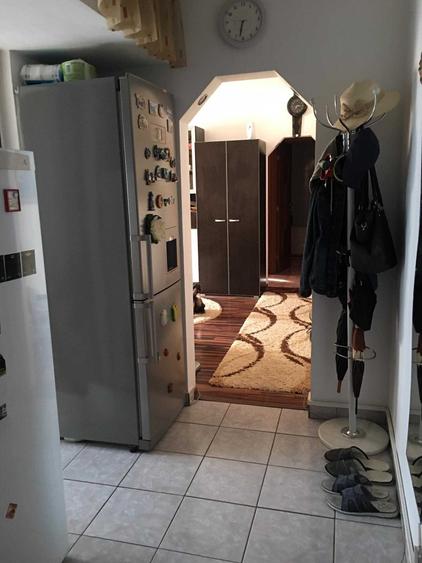 Apartament cu 2 camere semidecomandat în Mircea cel Bătrân