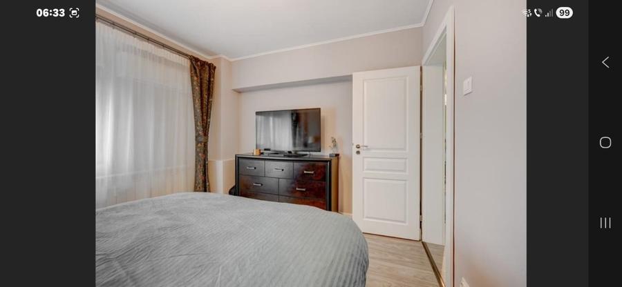 Apartament cu 3 camere decomandat, mobilat în Decebal