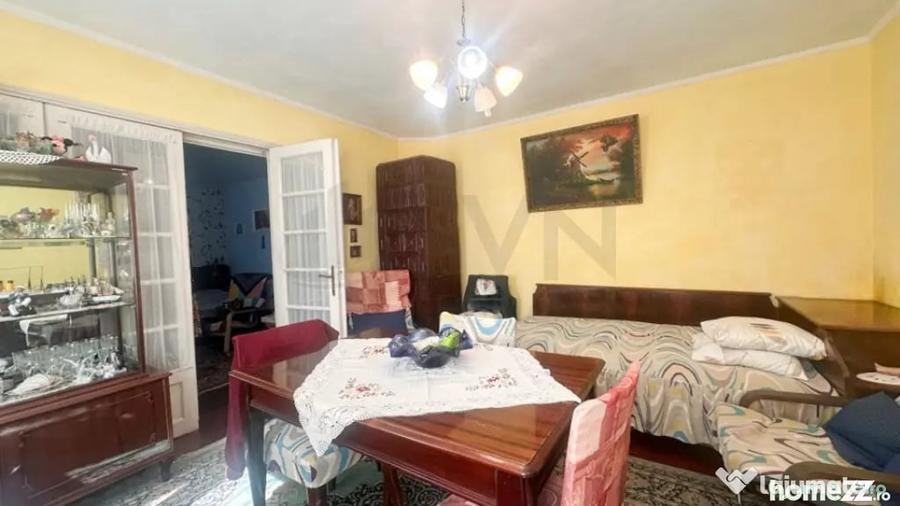 Casă cu 4 camere cu Teren 424 Mp în Polonă