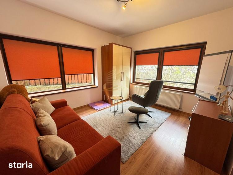 Casă cu 5 camere cu Teren 300 Mp în Bună Ziua