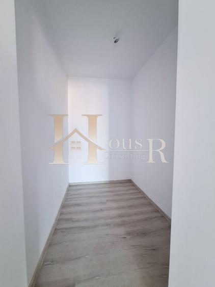 Apartament cu 3 camere decomandat în Girocului