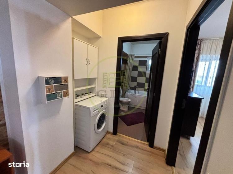 Apartament cu 2 camere semidecomandat, mobilat în Central