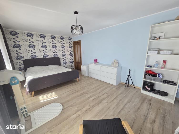 Casă cu 4 camere decomandat cu Teren 550 Mp în Vânători