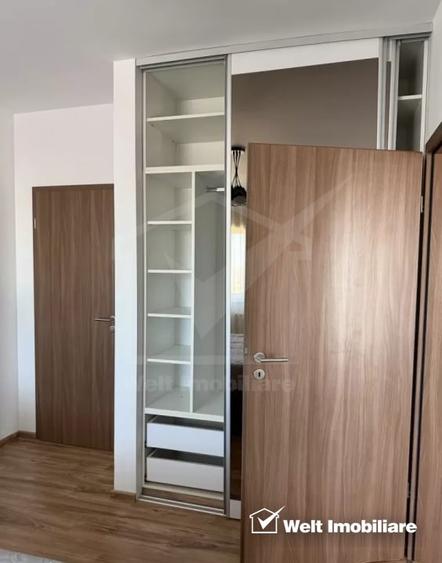 Apartament cu 3 camere decomandat, mobilat în Bună Ziua