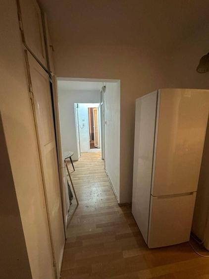 Apartament cu 3 camere decomandat în Exterior Vest