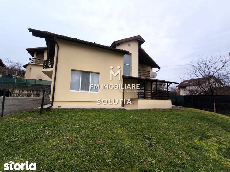 Casă cu 5 camere cu Teren 800 Mp în Valea Borcutului