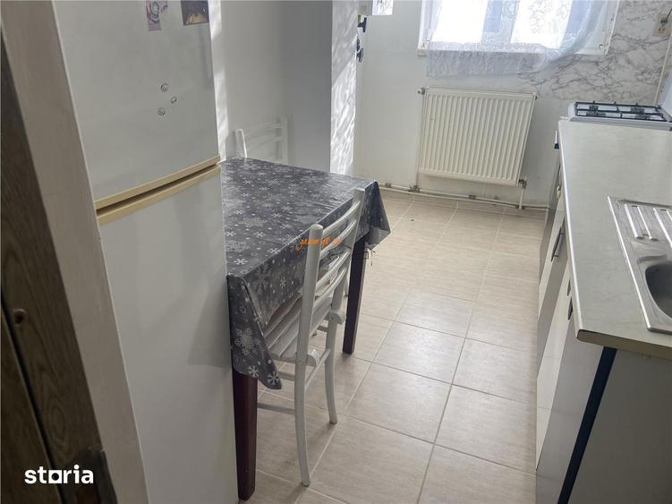 Garsonieră decomandată, mobilată în Sud