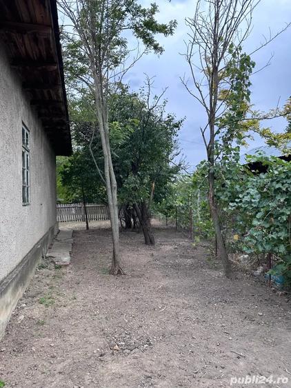 Casă cu 4 camere cu Teren 1610 Mp în Ciochina