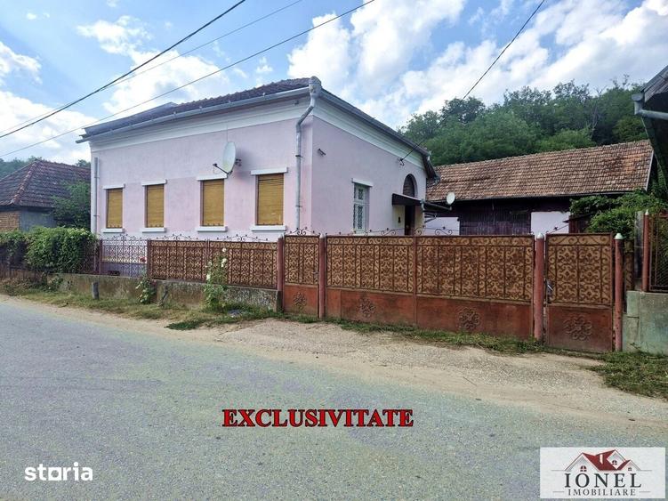 Casă cu 3 camere cu Teren 1512 Mp în Unirea