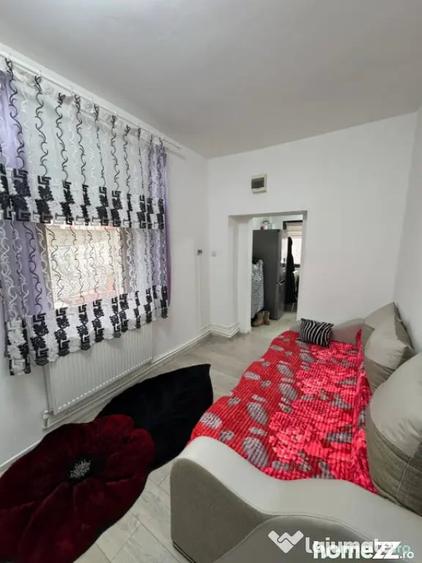 Casă cu 2 camere cu Teren 150 Mp în Valea Roșie