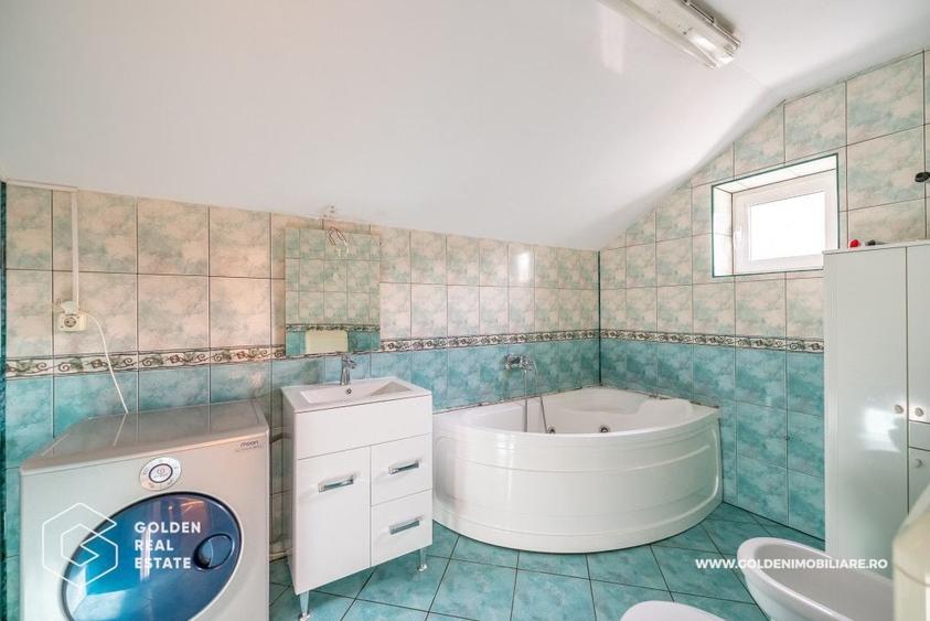 Casă individuală cu 5 camere cu Canalizare în Podgoria