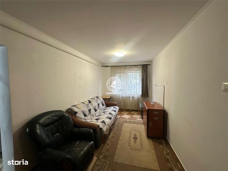 Apartament cu 4 camere decomandat, mobilat în Metalurgie
