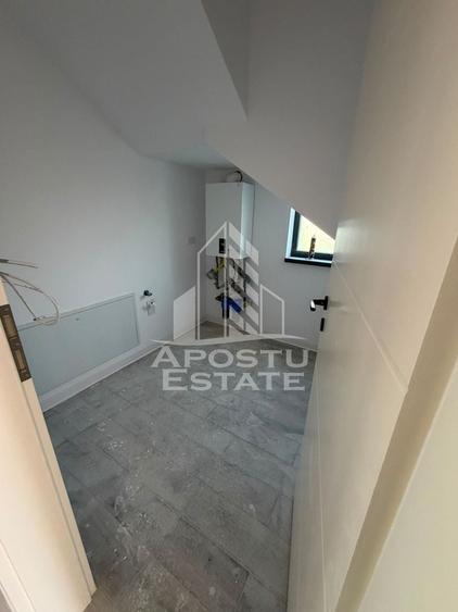 Duplex cu 5 camere cu Canalizare în Becicherecu Mic