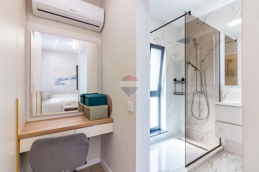 Casă individuală cu 4 camere cu Teren 375 Mp în Tunari
