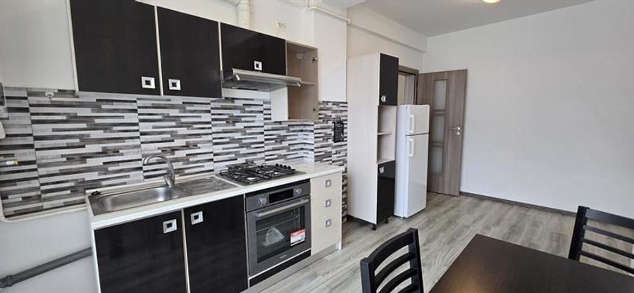 Apartament cu 2 camere semidecomandat, mobilat în Brestei