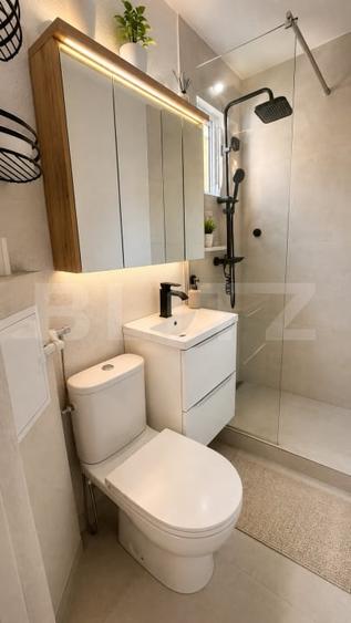 Apartament cu 3 camere decomandat, mobilat în 22 Decembrie