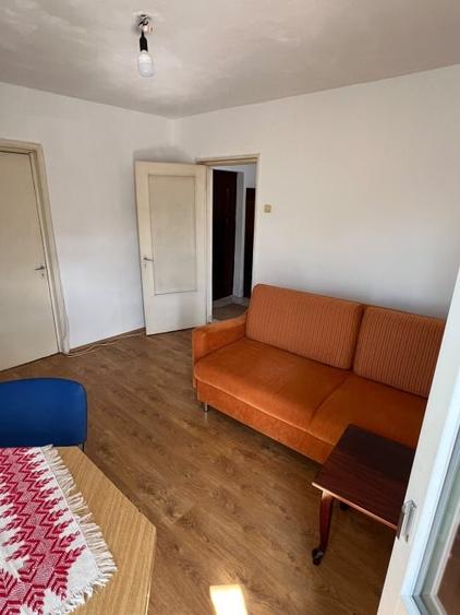 Apartament cu 2 camere decomandat, mobilat în 1 Mai