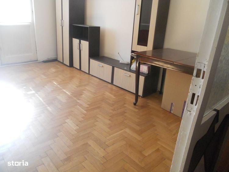 Apartament cu 4 camere în Central