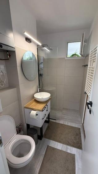 Apartament cu 2 camere semidecomandat, mobilat în Colentina