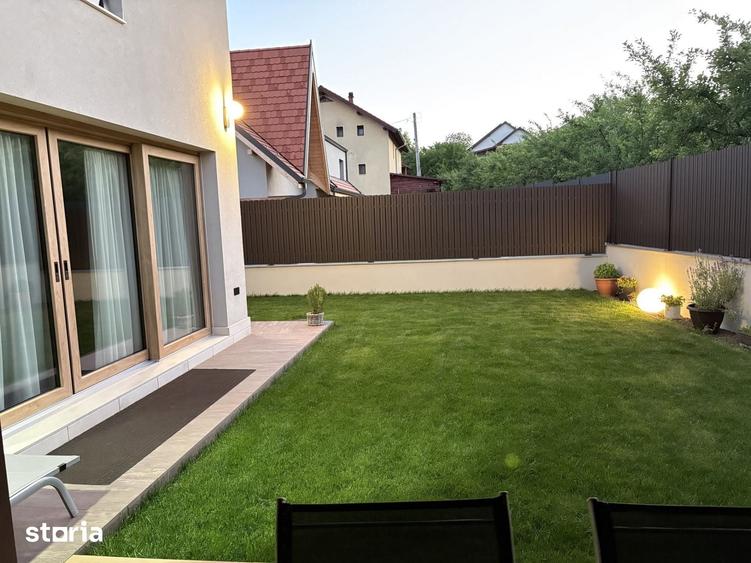 Casă cu 4 camere cu Teren 300 Mp în Iris