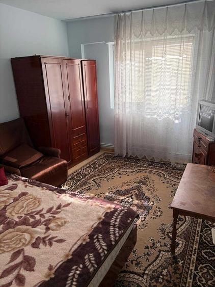 Apartament cu 2 camere decomandat în Patria