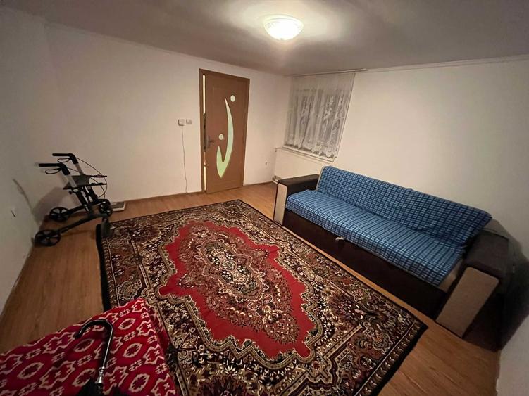 Casă cu 4 camere în Săsciori