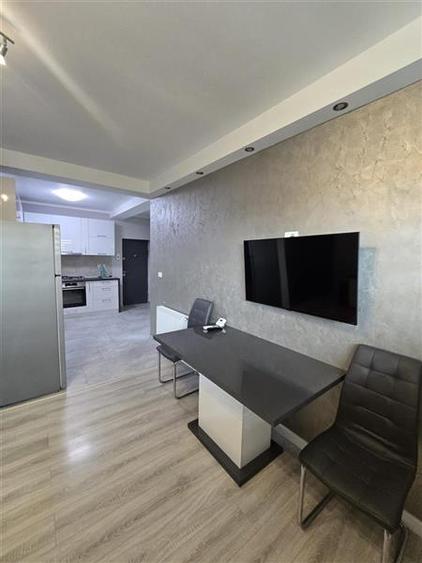 Apartament cu 2 camere decomandat, mobilat în Dumbrăvița