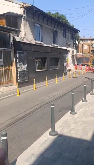 Casă cu 11 camere cu Canalizare în P-ța Victoriei