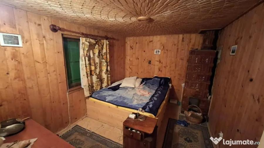 Apartament cu 4 camere în Lepșa