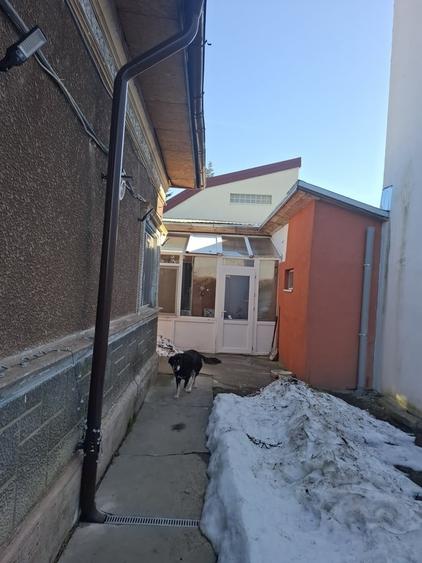Casă cu 3 camere cu Teren 130 Mp în Străulești