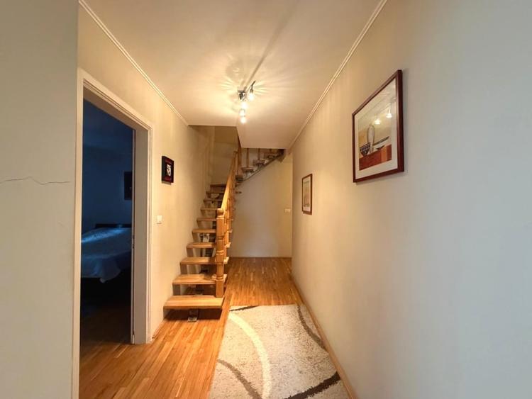 Duplex cu 5 camere cu Canalizare în Cetate