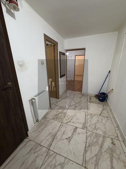 Apartament cu 2 camere semidecomandat, mobilat în Vitan Mall