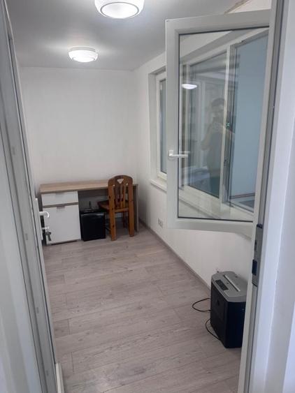 Apartament cu 4 camere în Ultracentral