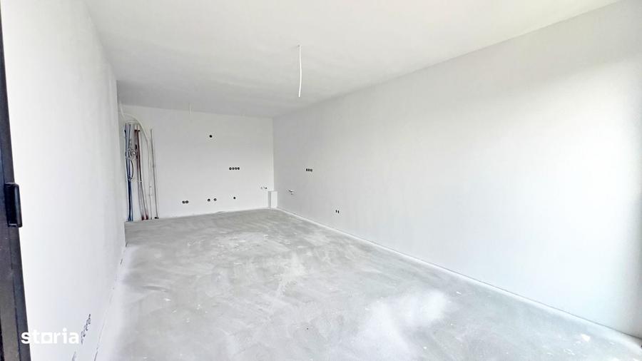 Apartament cu 3 camere decomandat în Cristian