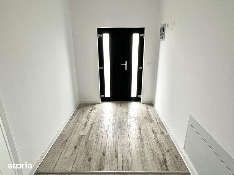 Casă cu 4 camere cu Teren 500 Mp în Holboca