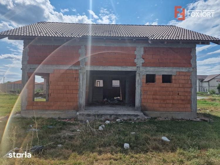 Casa individuala cu 6 camere in constructie in Izvin - 7