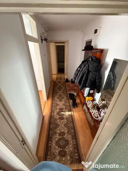 Apartament cu 2 camere decomandat în Kiseleff