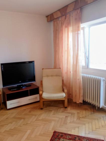 Garsonieră în Lunei