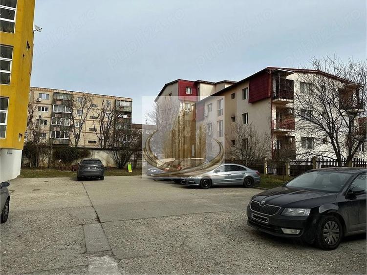 Apartament cu 3 camere semidecomandat, mobilat în Lipovei