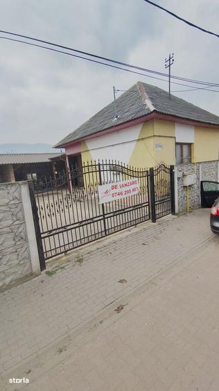 Casă cu 3 camere cu Teren 500 Mp în Micești